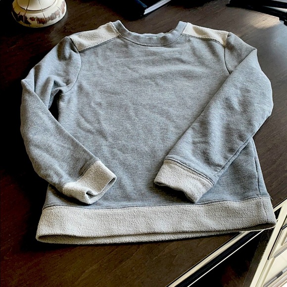 Hudson Gray Top - Picture 1 of 8